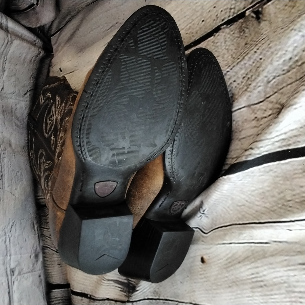 Ariat western boots - Picture 7 of 9
